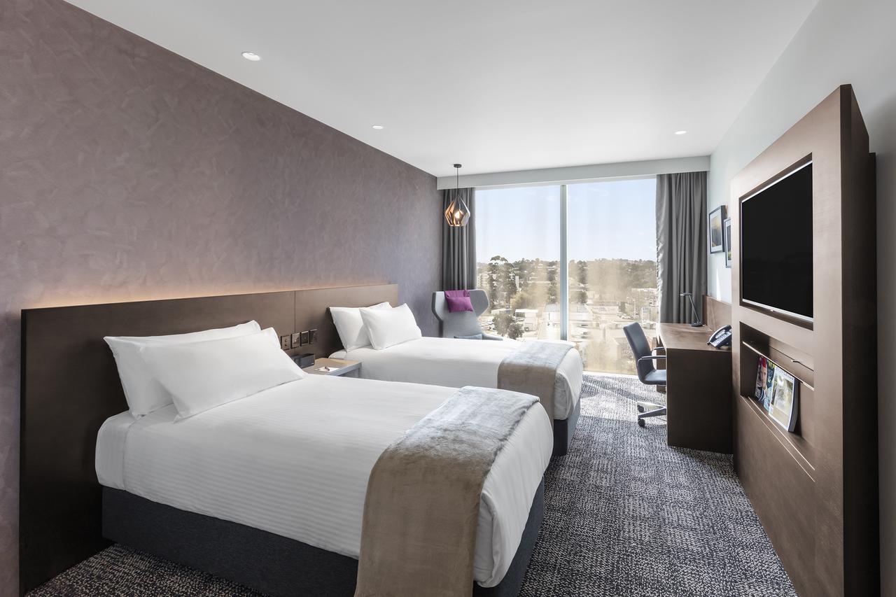 Sage Melbourne Ringwood Hotel Exterior photo